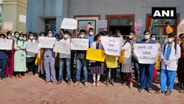 కిచిడీ వైద్యం.. కిచిడీ వైద్యం..