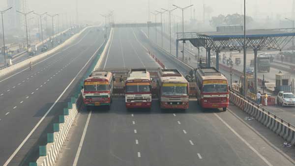 ఘజియాబాద్ నుండి ఢిల్లీ కి ట్రాఫిక్ ఇబ్బంది ఘజియాబాద్ నుండి ఢిల్లీ కి ట్రాఫిక్ ఇబ్బంది