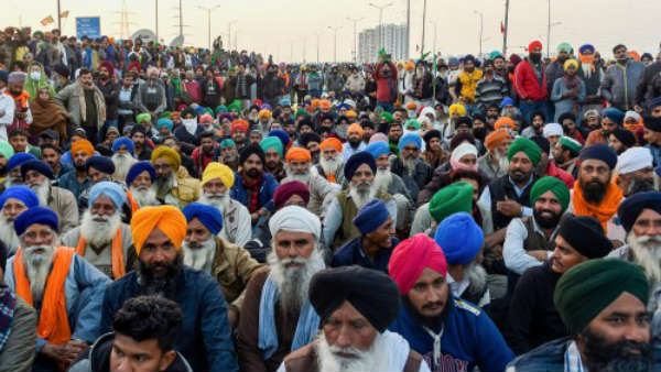  సరిహద్దు శిబిరాల వద్ద వసతుల లేమి .. అయినా సరే ఉవ్వెత్తున ఆందోళన 