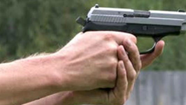 పెళ్లికి నిరాకరించిన మేనమామ... పెళ్లికి నిరాకరించిన మేనమామ...