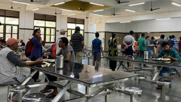  బయట నుండి వచ్చే వారు వర్క్ ఫ్రమ్ హోం .. హాస్టల్ లో ఉన్న వారు హాస్టల్స్ కే పరిమితం 