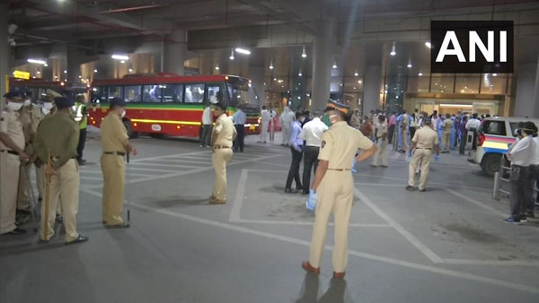 new Coronavirus strain: Passengers who arrived from UK have been sent to quarantine in Mumbai