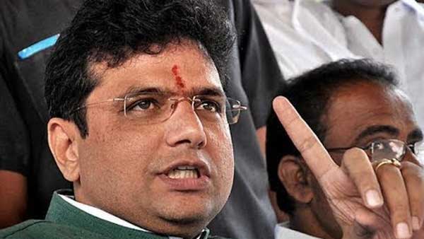 కలిసి పనిచేస్తాం..