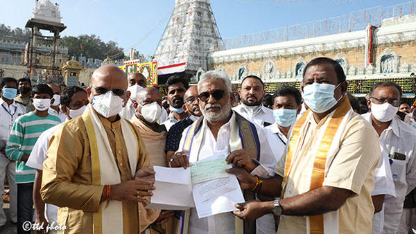 టీటీడీకి రూ.2.54 కోట్ల విరాళం