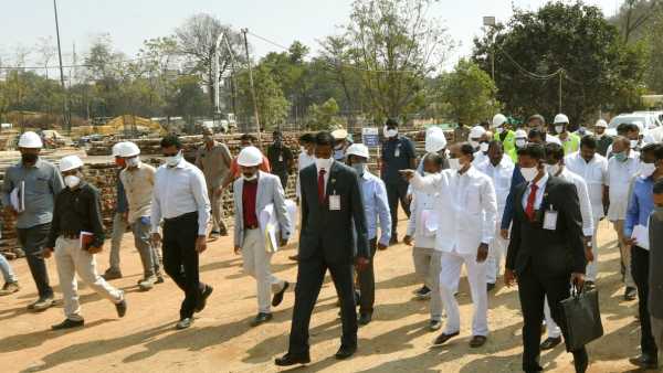 CM KCR inspects new Secretariat construction, orders to Speed Up works