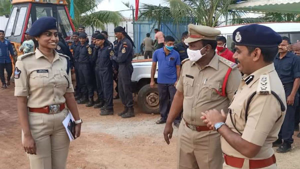 కూతురికి తండ్రి సెల్యూట్ కొట్టిన వేళ...