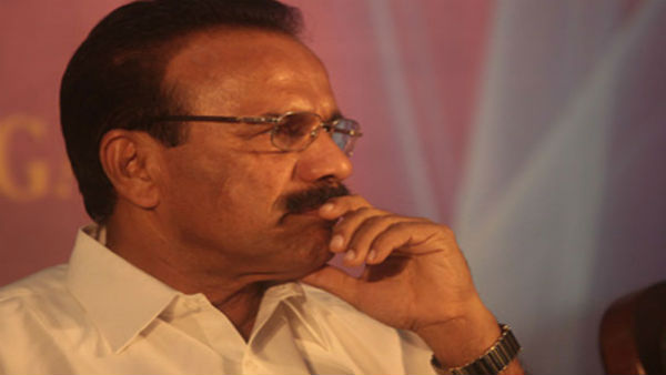 Union Minister Sadananda Gowda Collapses Due To Low Blood Sugar, Hospitalised Union Minister Sadananda Gowda Collapses Due To Low Blood Sugar, Hospitalised