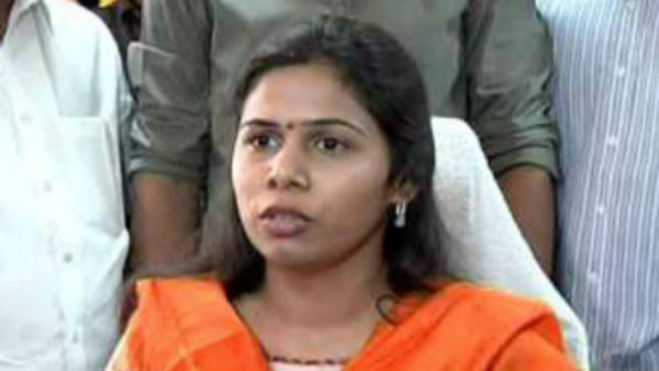 భూమా నాగిరెడ్డి పక్కకు తప్పుకున్నా...