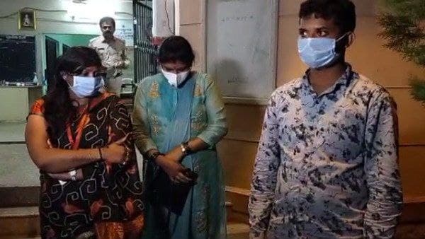 చేతికి భలే చిక్కారు