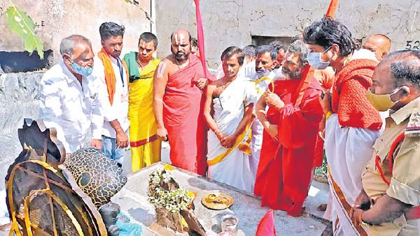 ఆలయాల రక్షణ అందరి బాధ్యత అన్న చిన్న జీయర్ స్వామీజీ 