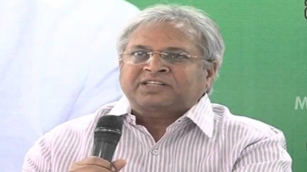 పోలవరం కోసం కేంద్రం చుట్టూ వైసీపీ చక్కర్లు పోలవరం కోసం కేంద్రం చుట్టూ వైసీపీ చక్కర్లు