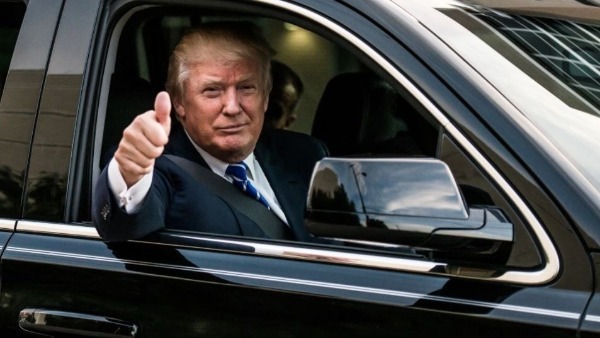 వేలానికి ట్రంప్ కారు..