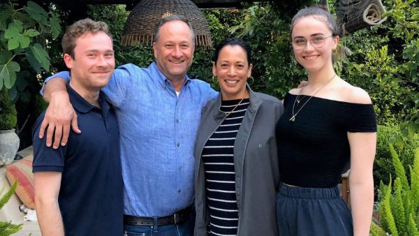  జాతి, లింగ భేదాల హద్దులు దాటుకుంటూ