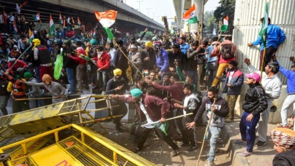  ఎర్రకోటకు ఎలా..?