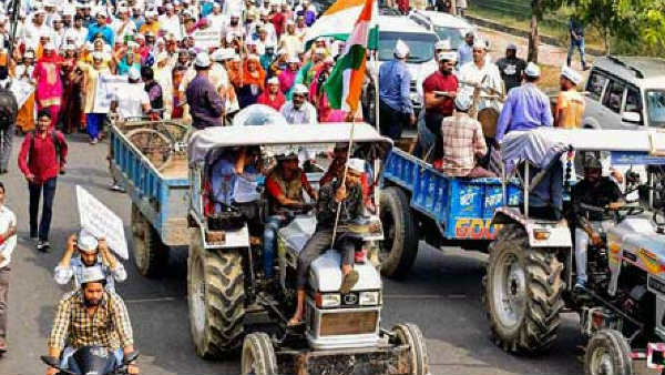 ర్యాలీలో పాల్గొన్న 40 రైతు సంఘాల నేతలు 