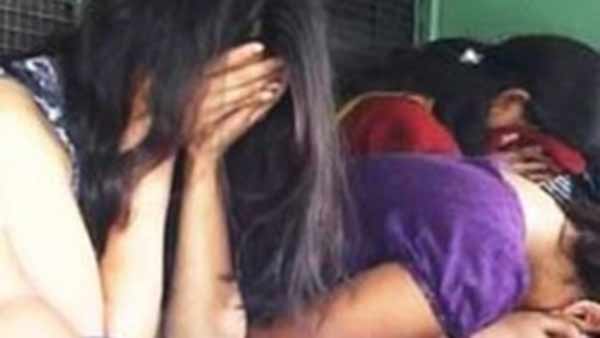 పైసా పెట్టుబడి లేకుండా హైటెక్ వ్యభిచారం