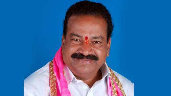 భిక్షం అంటూ కామెంట్స్..?