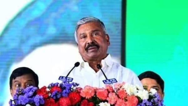 నిమ్మగడ్డ రమేష్ కుమార్ ను టార్గెట్ చేసిన మంత్రి పెద్దిరెడ్డి 