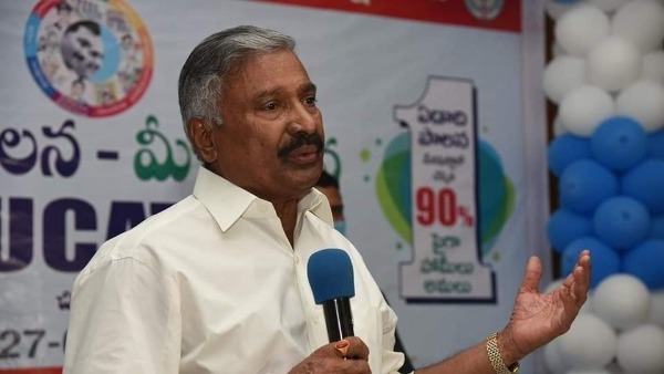 మంత్రి పెద్దిరెడ్డి ఆ హక్కు లేదు.. మంత్రి పెద్దిరెడ్డి ఆ హక్కు లేదు..
