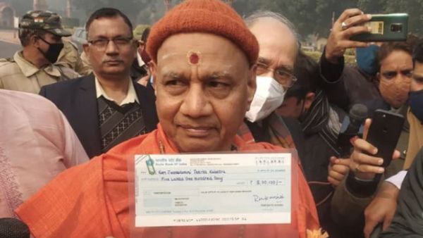 సూరత్ వ్యాపారి భారీ విరాళం..