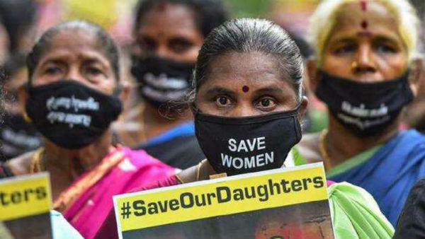 మహిళలకు రక్షణ లేకుండా .. మహిళలకు రక్షణ లేకుండా ..