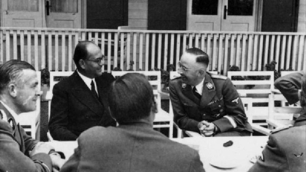 జోసెఫ్ స్టాలిన్ బోస్‌ను దాచాలని భావించారా..?