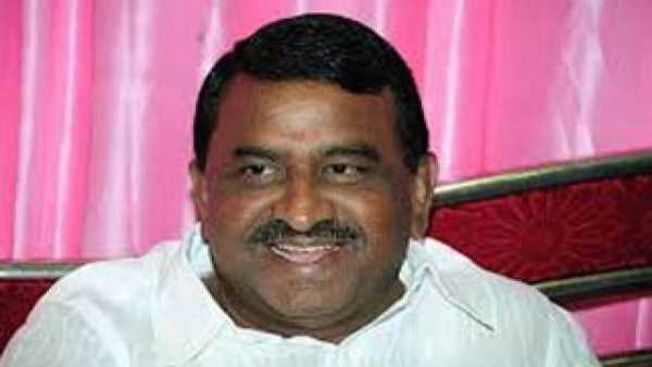 టీడీపీ కార్యక్రమాలకు దూరంగా.. టీడీపీ కార్యక్రమాలకు దూరంగా..