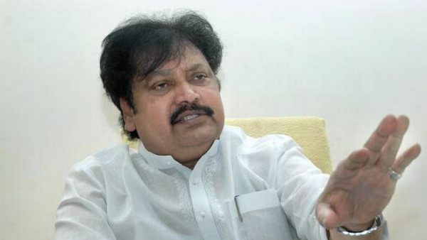 విజయసాయి రెడ్డికి హితబోధ చేసిన వర్ల రామయ్య 