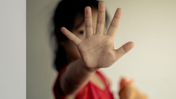 టీనేజర్ సూసైడ్ మిస్టరీ..