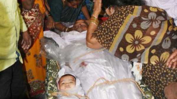 డ్రైవర్ నిర్లక్ష్యం వల్లే ఘోరం.. 30 సెకన్ల ముందు చెప్పాడు..