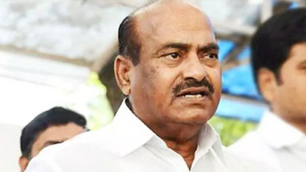 కులం ప్రభావం లేనేలేదు..