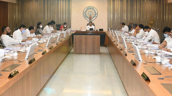 ఈబీసీ నేస్తం పథకానికి కేబినెట్‌ పచ్చజెండా