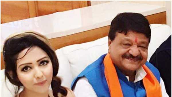 నా పట్ల రాకేశ్ సింగ్ ఆసక్తి... కాదన్నందుకే ఇలా : పమేలా నా పట్ల రాకేశ్ సింగ్ ఆసక్తి... కాదన్నందుకే ఇలా : పమేలా