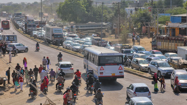 వ్యవసాయ చట్టాల రద్దు జరిగితేనే ఇళ్ళకు వెళ్తాం అంటున్న రైతులు