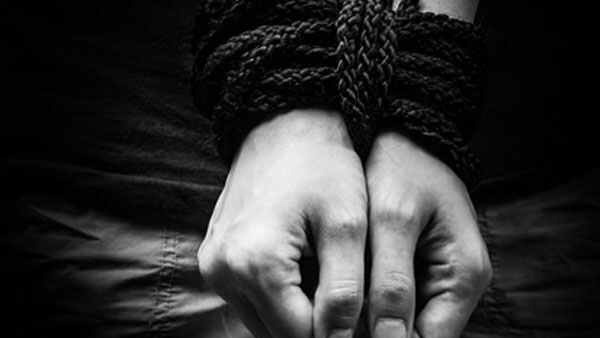 ఆ పోలీసులపై చర్యలంటూ ఉన్నతాధికారులు