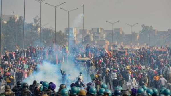 మీడియా కూడా వెళ్లడం కష్టమే... మీడియా కూడా వెళ్లడం కష్టమే...