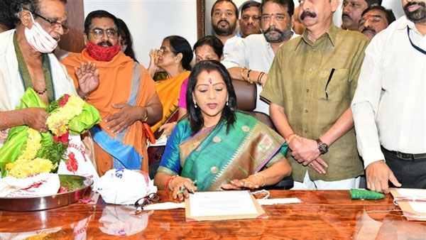 ఉద్యమ సమయం నుంచి వెన్నంటే..