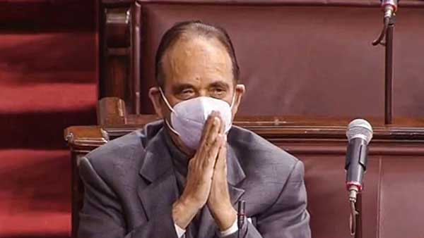 ఆజాద్ ప్రసంగంలో వినిపించని రాహుల్ పేరు...