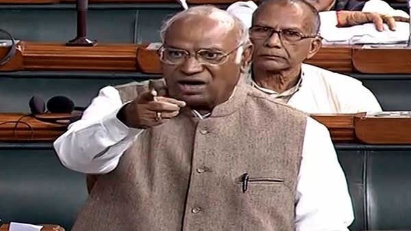 Mallikarjun Kharge to be the New Leader of Opposition in Rajyasabha,Azad to retire on 15th Feb Mallikarjun Kharge to be the New Leader of Opposition in Rajyasabha,Azad to retire on 15th Feb