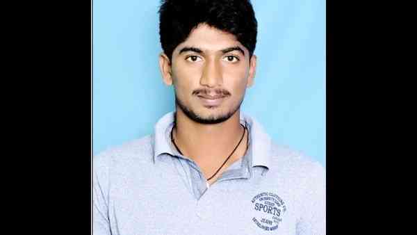  ధోనీతో డ్రెస్సింగ్ రూమ్ పంచుకునే ఛాన్స్