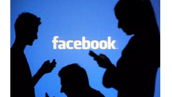 సర్కారు చట్టాలపై వ్యతిరేకత..