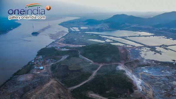 నీటి మట్టాన్ని తగ్గించటం వల్ల ముంపుతో పాటు నిర్మాణ వ్యయ నియంత్రణ