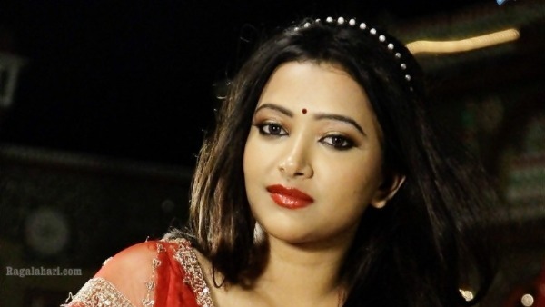 వేశ్యలతో మంతనాలు