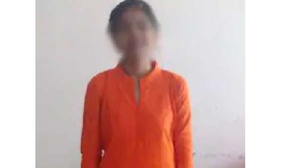 కాలువలో విద్యార్థిని మృతదేహం.. కాలువలో విద్యార్థిని మృతదేహం..