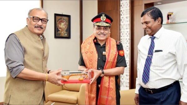 డిఫెన్సు కాంప్లెక్సులపై చర్చ డిఫెన్సు కాంప్లెక్సులపై చర్చ