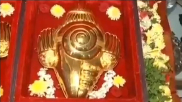 Tirupati: Tamil Nadu devotee donated counch and chakras to Lord Venkateswara 