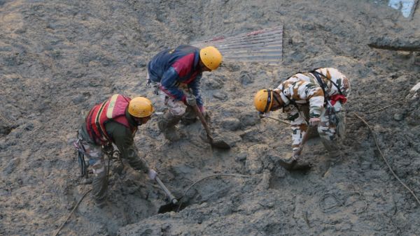 8 bodies have been recovered from the rescue operation in Tapovans Dhauliganga 8 bodies have been recovered from the rescue operation in Tapovans Dhauliganga