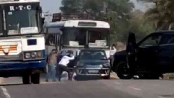 న్యాయపరంగా అడ్డుకోవడంతో..