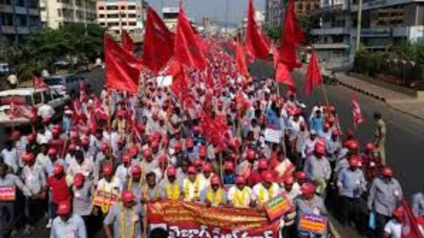 కేంద్రం ప్రైవేటీకరణ నిర్ణయంతో ఉక్కు సంకల్పంతో పోరాటానికి రెడీ