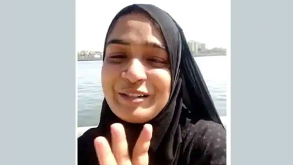 ఇష్టపూర్వకంగానేనని.. చెరగని చిరునవ్వుతో ఇష్టపూర్వకంగానేనని.. చెరగని చిరునవ్వుతో